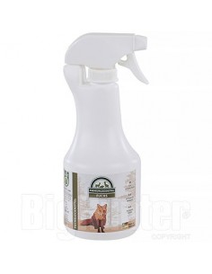 Premium Liquid Attractant...