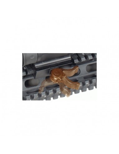 Long range 200 Lumen LED flashlight -...
