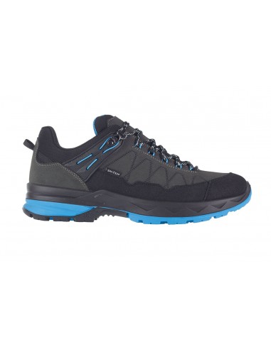 Chaussure de trekking en daim gris...