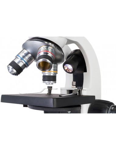 Levenhuk D85L LCD digital microscope...