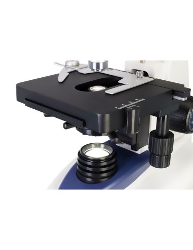 Microscopio digital LCD Levenhuk D95L...