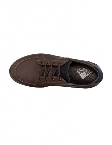 Chaussure huilée marron avec lacets...
